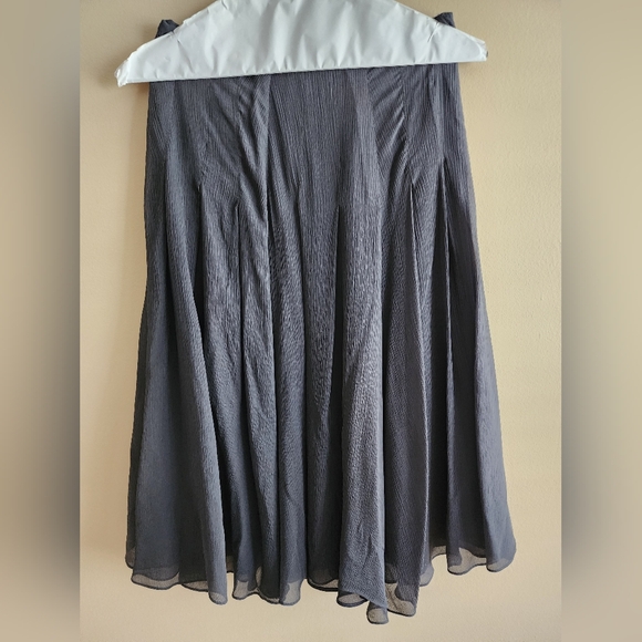 Silk Skirt - Picture 2 of 3